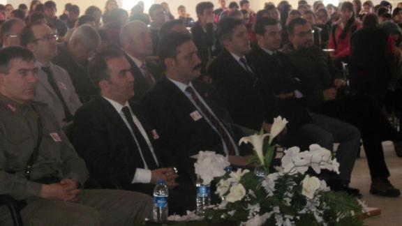 12 Mart İstiklal Marşının Kabulü ve Mehmet Akif ERSOY u Anma Programı Sultandağı Kapalı Düğün Salonunda yapıldı.